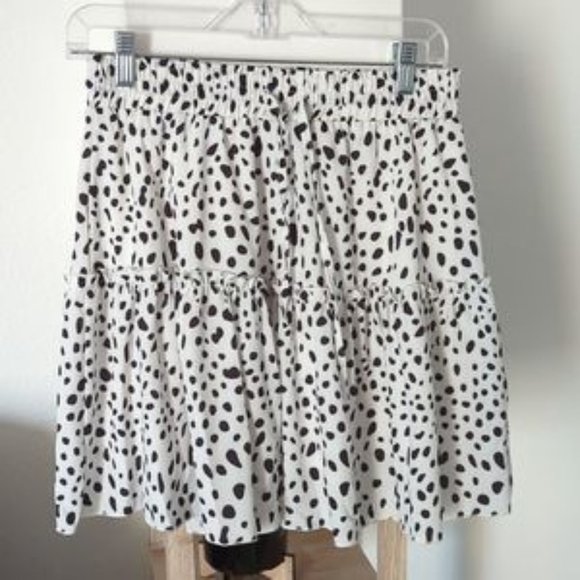 Hibluco White & Black Layered Hem Drawstring Mini Skirt Size Medium - Picture 1 of 5